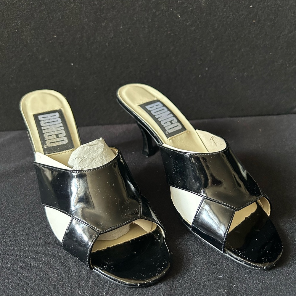 Bongo, Heeled Sandal in Black Patent
Size 8 1/2
